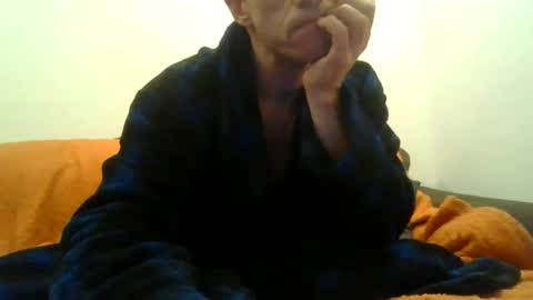 showherenow online show from 3, 2, 2026