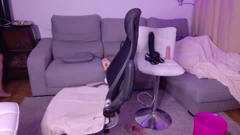 Mimi   online show from 27, 1, 2025