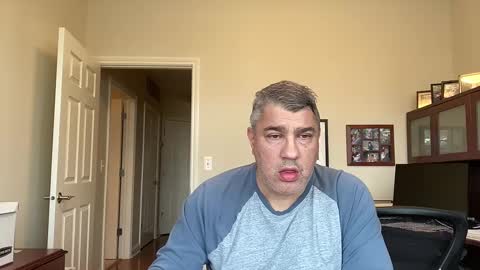 Chicago Guy online show from 2, 12, 2024