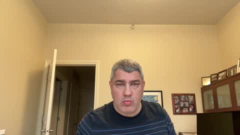 Chicago Guy online show from 4, 3, 2025