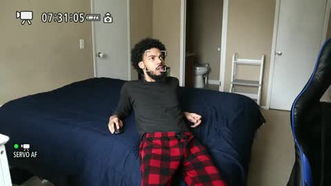 Snapshot of shvrkbxy chatting on 14, 2, 2025 shvrkbxy online show from 14, 2, 2025