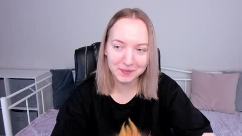 Anna online show from 6, 3, 2025