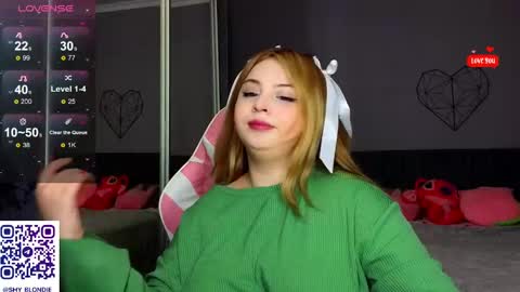 Snapshot of shy_blondiee chatting on 17, 1, 2025 Molly online show from 17, 1, 2025