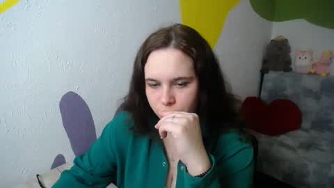 Snapshot of shy_lil chatting on 4, 11, 2025 shy_lil online show from 4, 11, 2025