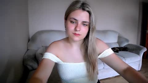 shy_sabrina_ online show from 23, 6, 2026