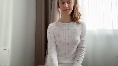 shy_schoolgirl_ online show from 18, 2, 2026