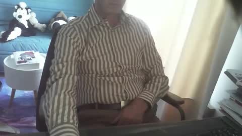 Snapshot of shyfrenchcock chatting on 28, 10, 2025 shyfrenchcock online show from 28, 10, 2025