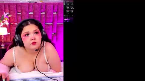 Shyly online show from 21, 7, 2026