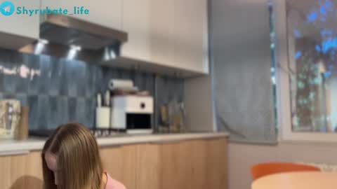 Snapshot of shyrubate chatting on 2, 7, 2026 Aurora online show from 2, 7, 2026