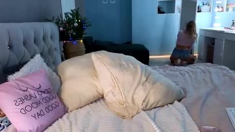 Snapshot of sialone chatting on 18, 12, 2024 sialone online show from 18, 12, 2024