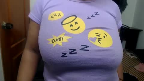 Snapshot of siblley chatting on 6, 2, 2025 sara online show from 6, 2, 2025