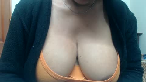 Snapshot of siblley chatting on 13, 2, 2025 sara online show from 13, 2, 2025