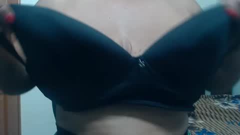 Snapshot of siblley chatting on 14, 2, 2025 sara online show from 14, 2, 2025