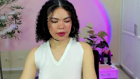 Vaiolet online show from 6, 4, 2026