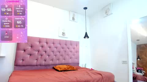 sienna_glow online show from 23, 9, 2025