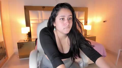 Sienna  online show from 7, 11, 2025