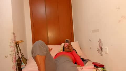 Snapshot of sierra_violet chatting on 19, 4, 2026 sierra_violet online show from 19, 4, 2026