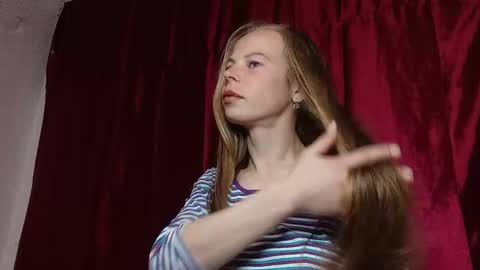 JULIANA online show from 5, 4, 2026