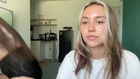 You fav Miss Si online show from 29, 3, 2026