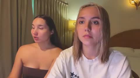 You fav Miss Si online show from 4, 7, 2026