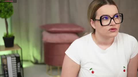 Silk Alena online show from 3, 8, 2026