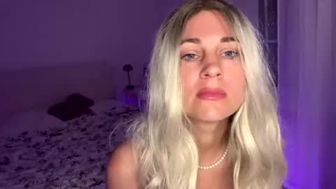 Blonde dream  online show from 8, 7, 2026