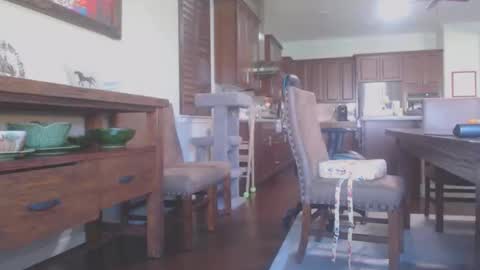 Snapshot of silkylvr chatting on 30, 10, 2025 Silkylvr Crossdresser online show from 30, 10, 2025