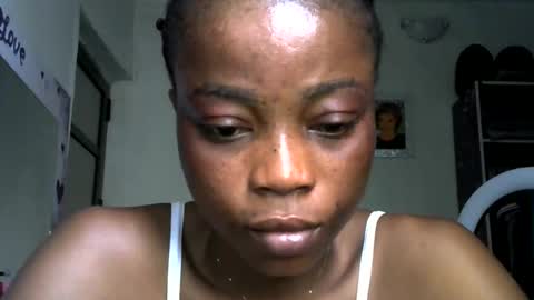 Snapshot of silm_baddie14 chatting on 27, 5, 2026 slim daddie14 online show from 27, 5, 2026