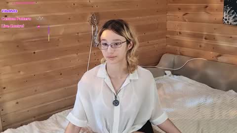 Snapshot of silvadevil chatting on 18, 12, 2025 Kate online show from 18, 12, 2025