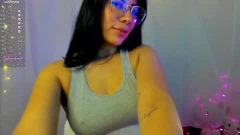 Snapshot of silvanna_moore chatting on 19, 12, 2024 Silvanna online show from 19, 12, 2024