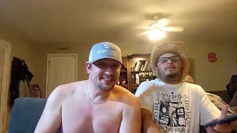 Snapshot of silverfox706 chatting on 2, 3, 2025 Jay  Silverfox706 online show from 2, 3, 2025