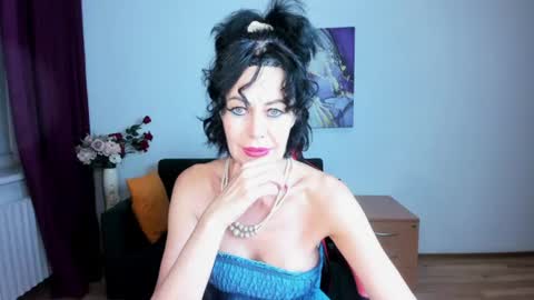 Silvia Wallec online show from 2, 8, 2026