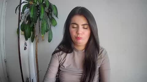 Silvie online show from 7, 1, 2025