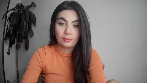 Silvie online show from 6, 2, 2025