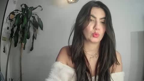 Silvie online show from 8, 3, 2025