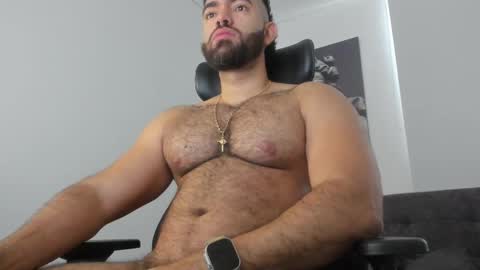 simon_leon01 online show from 2, 2, 2026