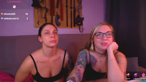 simona_moonshine online show from 5, 4, 2026