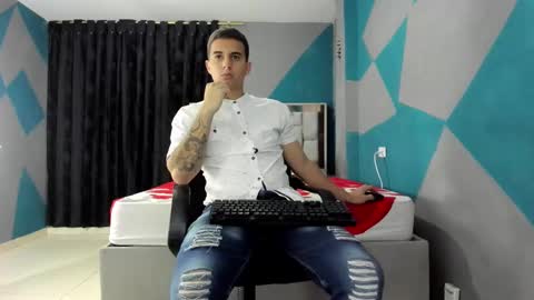 SIMON KELER online show from 6, 1, 2025