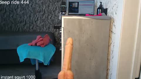 regina online show from 17, 7, 2026