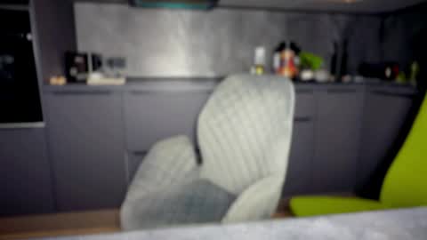 A present for me  online show from 27, 5, 2026