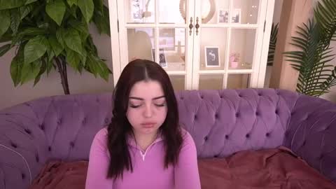 Snapshot of sinfulkittenn chatting on 2, 6, 2026 Kira online show from 2, 6, 2026