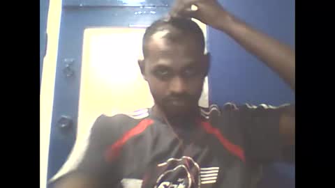 Snapshot of singletamilblackboy chatting on 13, 12, 2024 singletamilblackboy online show from 13, 12, 2024