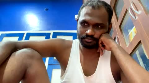 Snapshot of singletamilblackboy chatting on 26, 10, 2025 singletamilblackboy online show from 26, 10, 2025