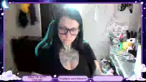 Snapshot of sinominx chatting on 23, 9, 2025 Sinomin online show from 23, 9, 2025