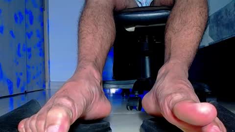 Snapshot of sir_kev66 chatting on 26, 9, 2025 only foot worshipers here online show from 26, 9, 2025