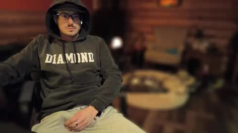 Snapshot of sirdaddymcqween chatting on 1, 3, 2026 Sir Daddy McQween online show from 1, 3, 2026