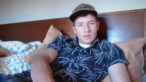 Snapshot of siscohater chatting on 24, 9, 2025 James online show from 24, 9, 2025
