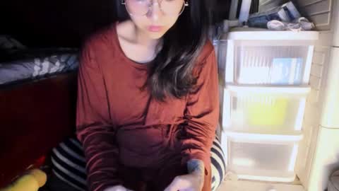Snapshot of sisi_baby chatting on 28, 9, 2025 julila online show from 28, 9, 2025