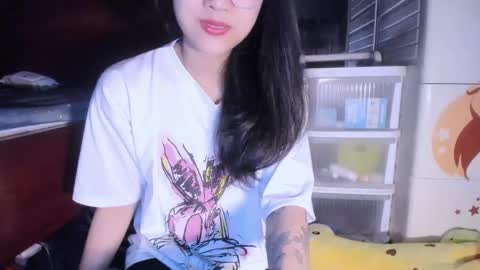 Snapshot of sisi_baby chatting on 7, 10, 2025 julila online show from 7, 10, 2025