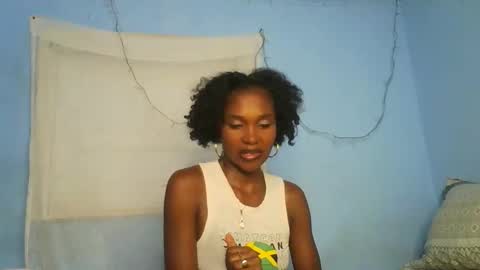 Snapshot of sissi0325 chatting on 9, 2, 2026 Sissi0325 online show from 9, 2, 2026